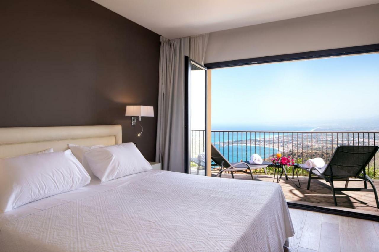The View Luxury Apartments タオルミーナ エクステリア 写真
