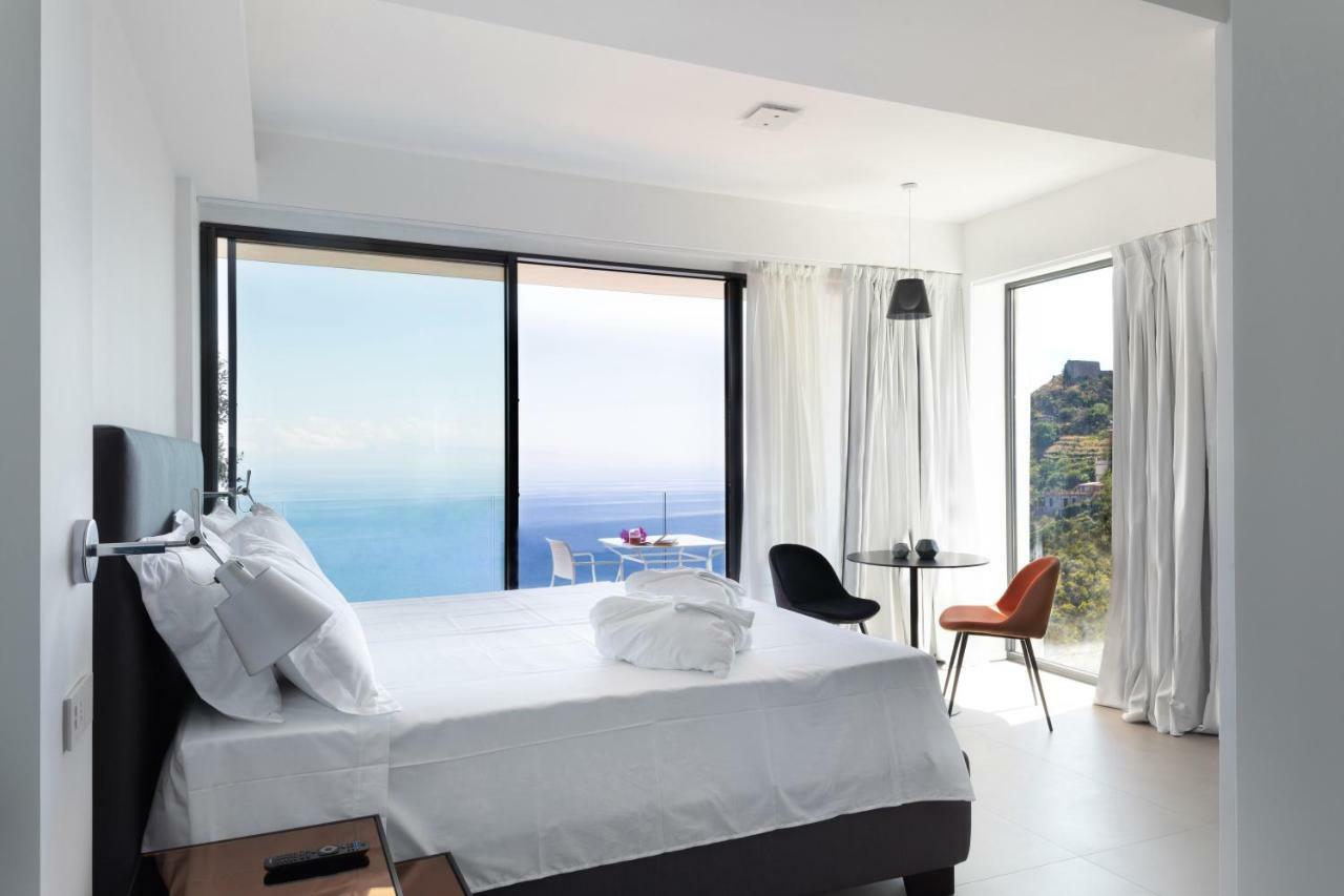 The View Luxury Apartments タオルミーナ エクステリア 写真